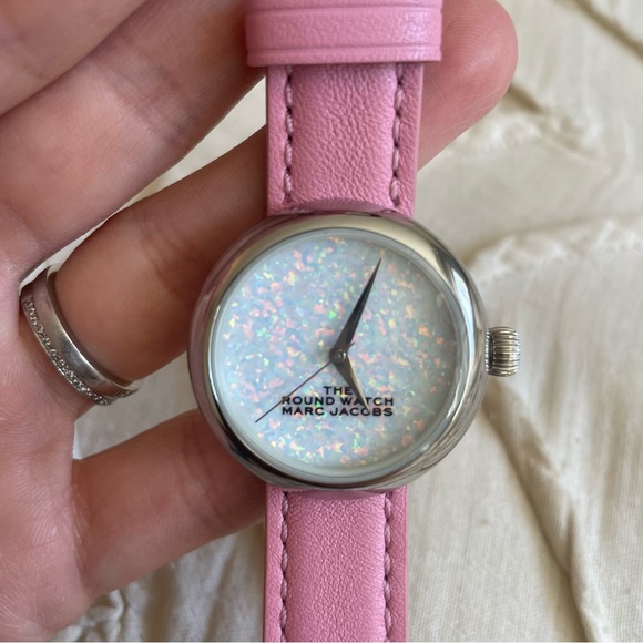 Marc Jacobs The Round Watch 32mm Pink Leather Band Iridescent Watch Face - Picture 2 of 13